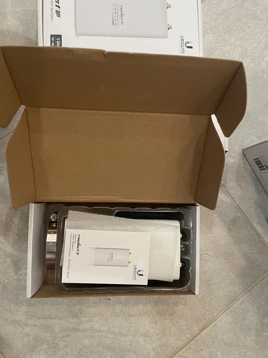 Ubiquiti RocketM5 5GHz Radio thumbnail 5